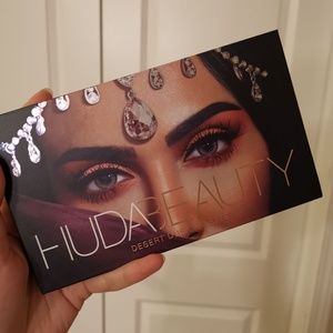 huda beauty desert dusk palette